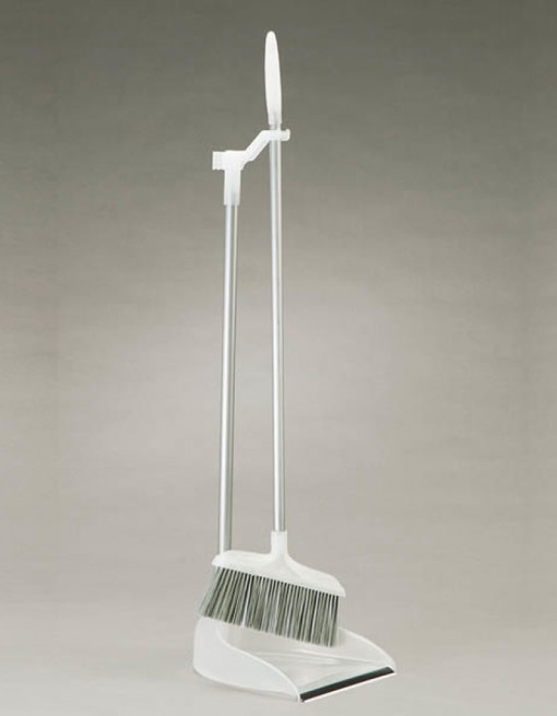 Long Handled Dust Pan and Brush in Daily Aids/Cleaning Aids
